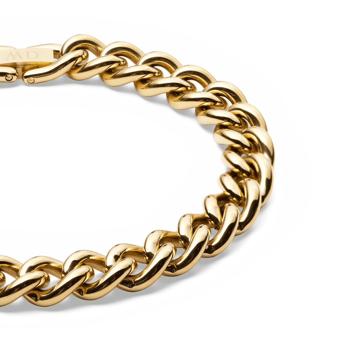 Close-up of the Chunky Chain Bracelet Gold, showcasing its polished gold-plated stainless steel links and secure clasp with a smooth, high-shine finish.