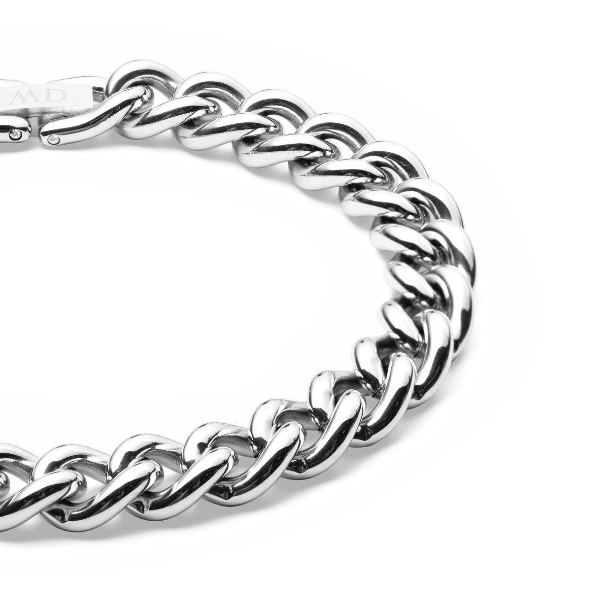 Close-up of the Chunky Chain Bracelet Silver, highlighting the bold, polished stainless steel links and secure fold-over clasp that give this silver bracelet its distinctive, modern look.