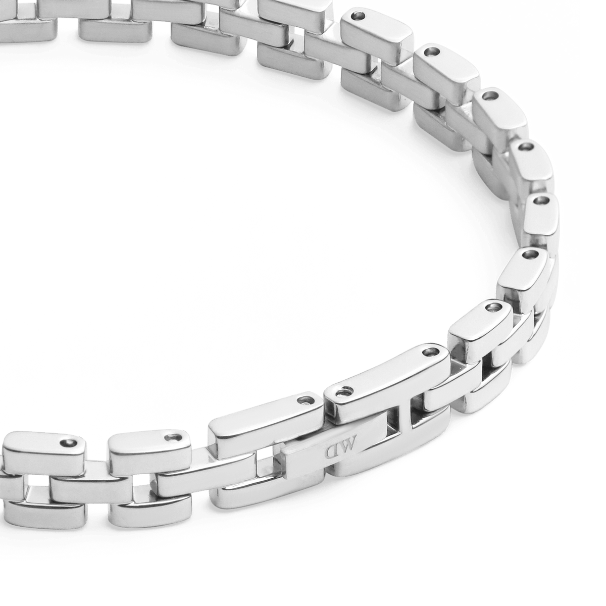 Detail view of the 3-Link Bracelet Silver showing its interlocking geometric links, polished stainless steel finish, and subtle open spaces for a modern, classic look.