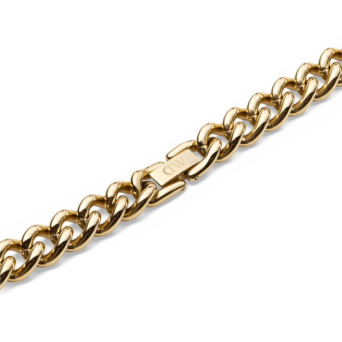 Detail of the Chunky Chain Necklace Gold showing the secure fold-over clasp and polished, rounded gold links, emphasising the necklace’s quality craftsmanship and modern finish.
