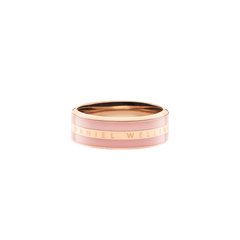 Emalie Ring Dusty Rose Rose Gold features a polished rose gold band with soft pink enamel detailing and Daniel Wellington branding engraved across the centre.