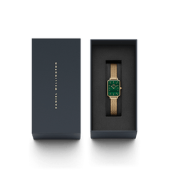 Quadro Pressed Evergold Green Gold watch for women presented in a sleek Daniel Wellington gift box, featuring a rectangular gold case, green dial, and gold mesh bracelet.