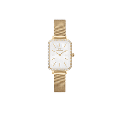 Quadro Lumine Bezel Evergold MOP gold mesh strap watch with a rectangular case, crystal bezel, and white mother of pearl dial, designed for women seeking a refined and versatile accessory.