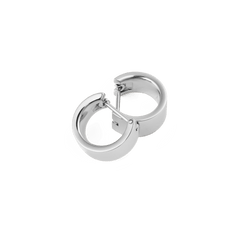 Daniel Wellington Line Earring Polished Silver 5.5mm pair displayed with latch-back closures open, showcasing the squared hoop design, polished silver finish, and smooth rounded edges.