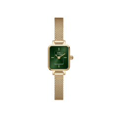 Quadro Mini Evergold Emerald gold watch for women featuring a rectangular case, emerald green dial, and a delicate gold mesh strap, designed for petite wrists and everyday elegance.