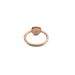 Back view of the Audrey Ring Black Agathe Rose Gold, showing the smooth rose gold band and the underside of the round centrepiece.