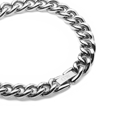 Detailed view of the Chunky Chain Bracelet Silver, showcasing its thick, polished stainless steel links and secure fold-over clasp for a modern, high quality finish.