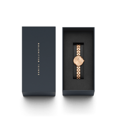 Elan Lumine Unitone Rose Gold ladies watch presented in a sleek Daniel Wellington gift box, featuring a minimalist round case and polished rose gold bracelet.
