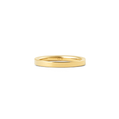 Line Ring Polished Gold 2.5mm shown from the side, highlighting its slim, minimalist gold band and polished finish for a refined, understated look.