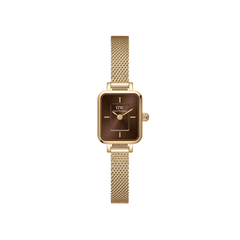 Quadro Mini Evergold Amber features a petite rectangular amber sunray dial and a slim gold mesh strap, blending minimalist design with a jewellery-inspired look suitable for women seeking understated elegance.
