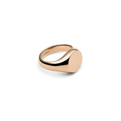 Classic Signet Ring Rose Gold featuring a smooth, round face and a polished rose gold finish, crafted from stainless steel for a modern, minimalist look.