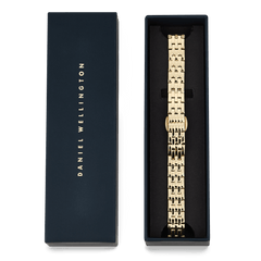 5-Link Strap Gold presented in a premium Daniel Wellington gift box, showcasing the polished gold tone and five-link design, ideal for slim watches and petite wrists.