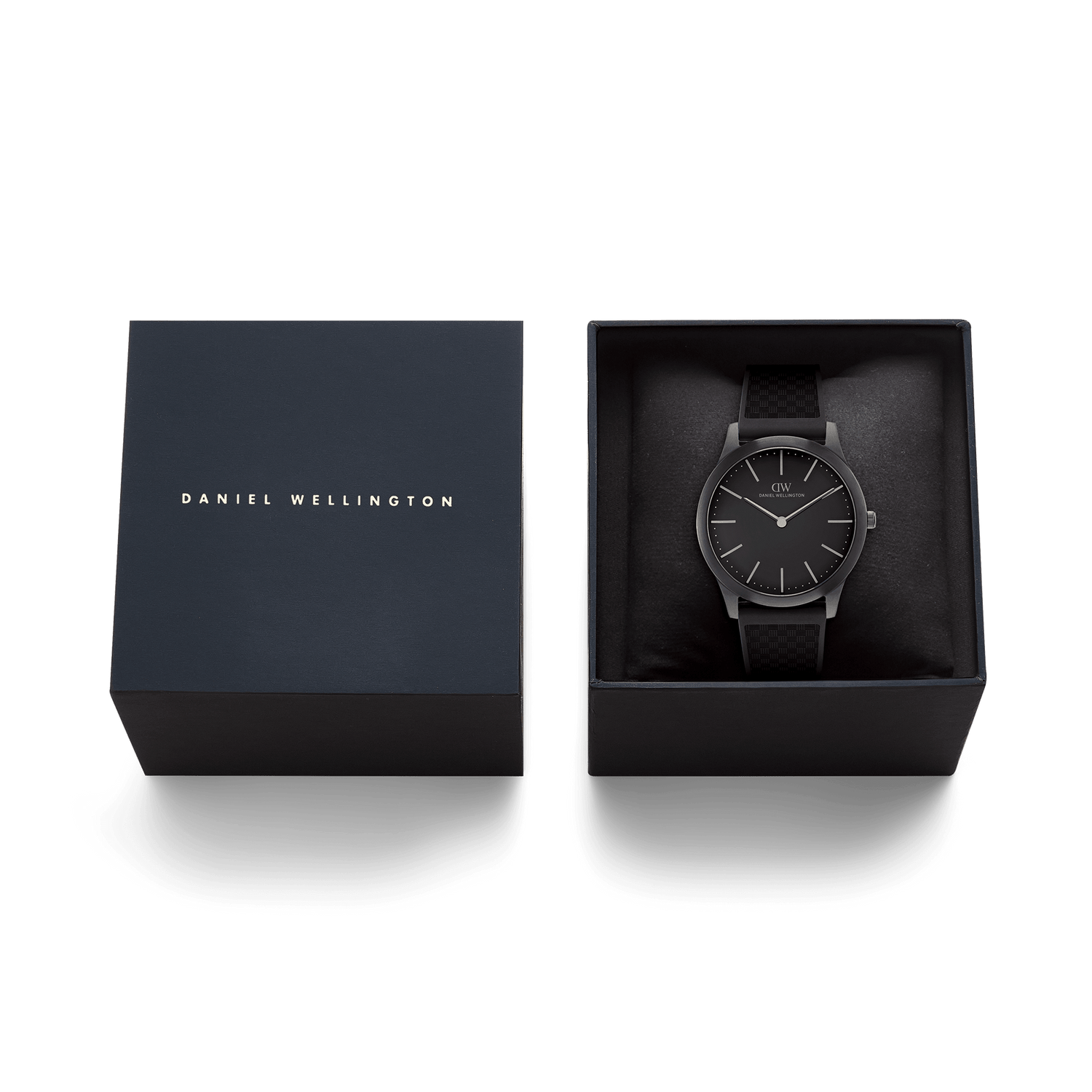 Pathfinder Black-Rubber Black