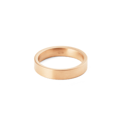 Line Ring Brushed Rose Gold 4.5mm showcases a brushed rose gold finish and minimalist band profile, made from stainless steel for lasting quality and comfort.