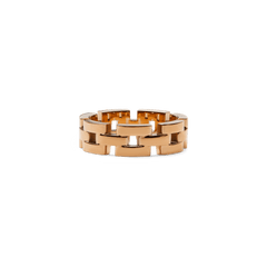 3-Link Ring Rose Gold featuring a modern chain link design with a polished rose gold finish, crafted from stainless steel for durability and everyday comfort.