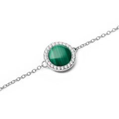 Audrey Bracelet Malachite Silver featuring a round green malachite centrepiece framed by a halo of white cubic zirconia, set on a fine silver chain for a refined and elegant look.