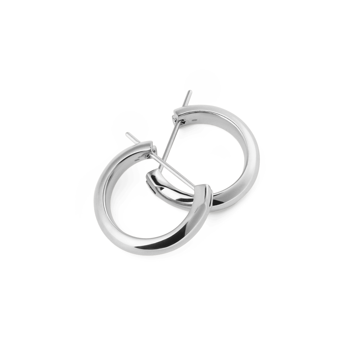 A pair of Daniel Wellington Arch Earring Silver 12mm hoop earrings with a polished silver finish, shown overlapping to highlight their rounded profile and classic pin closure.