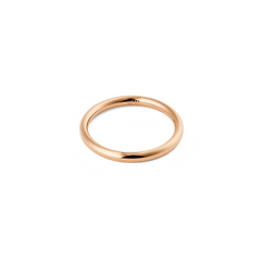 A slim Arch Ring Rose Gold 2.5mm with a polished, rounded profile and minimalist design, crafted from stainless steel with a warm rose gold finish.