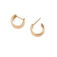 Line Earring Polished Rose Gold 5.5mm features a pair of small, squared hoop earrings in polished rose gold with a latch-back closure, highlighting a minimalist and modern design ideal for everyday wear.