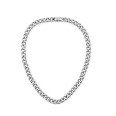 Chunky Chain Necklace Silver featuring bold, polished stainless steel links with a secure fold-over clasp, designed to sit comfortably at the collarbone for a modern yet classic look.