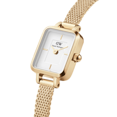Quadro Mini Evergold gold watch for women with a rectangular case, white dial, and fine gold mesh strap, featuring minimalist hour markers and a modern, elegant design.
