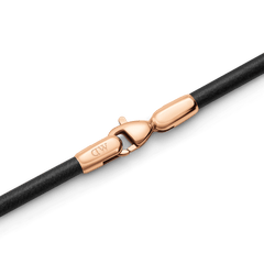 Close-up of the Sheffield Bracelet Rose Gold, highlighting the smooth black leather and rose gold-plated stainless steel lobster clasp with refined detailing.