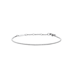 Box Chain Bracelet S in polished silver stainless steel, featuring a minimalist box chain design and adjustable clasp for a comfortable, tailored fit.